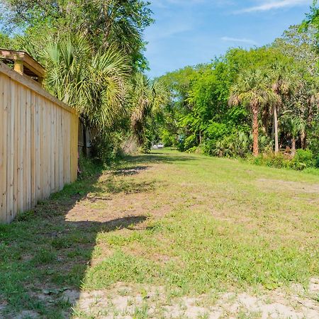 Folly Vacation Laid Back Casual Beach Bungalow 209-B Folly Beach Exteriör bild
