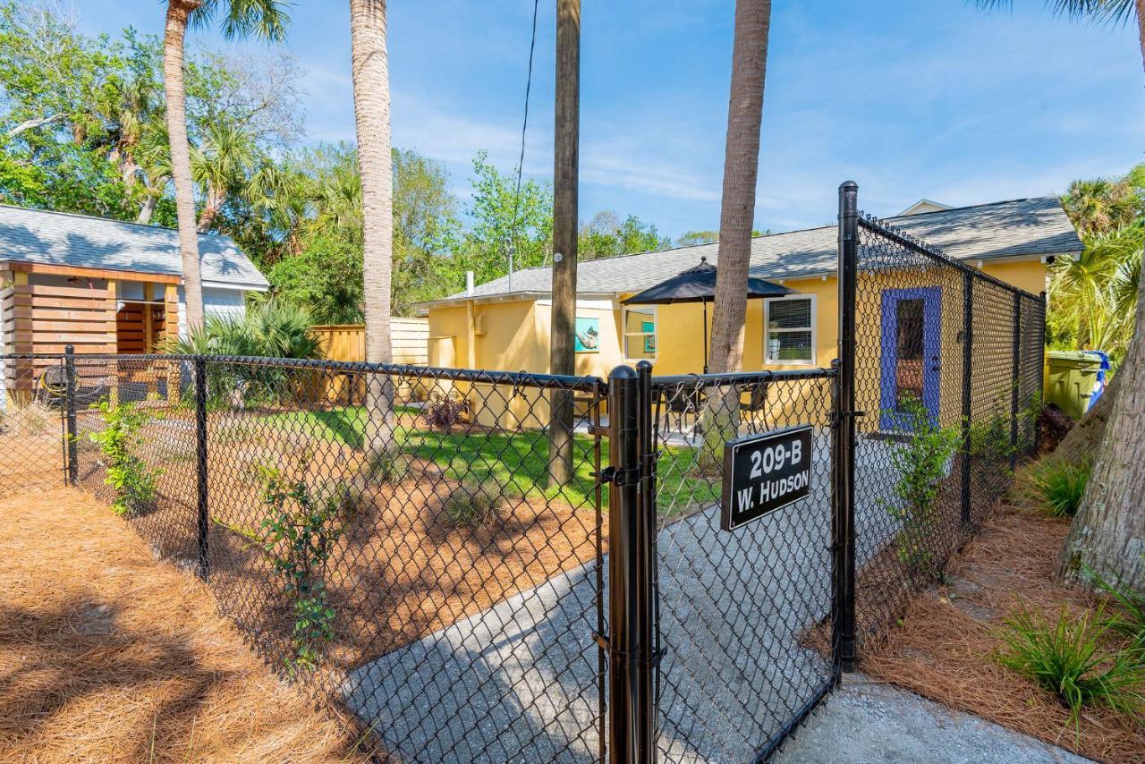 Folly Vacation Laid Back Casual Beach Bungalow 209-B Folly Beach Exteriör bild